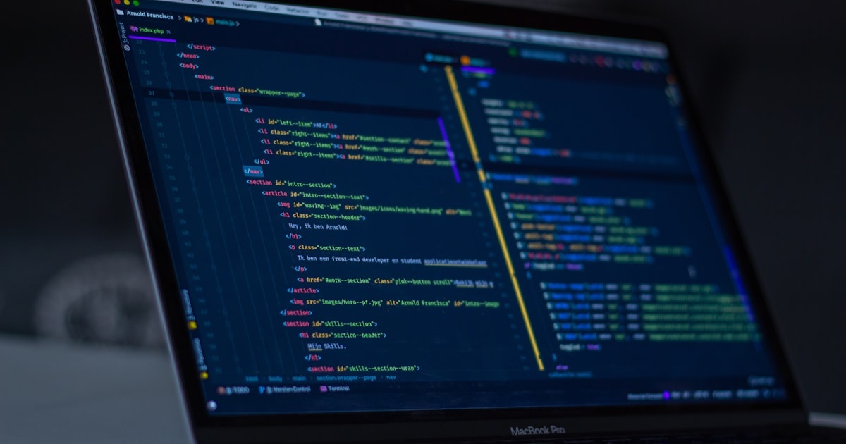 Wie man GrapesJS mit einem Express-/Node.js-Backend integriert (vollständiger Leitfaden 2026)